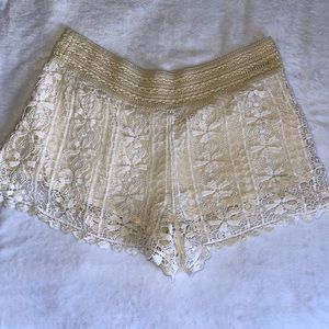 Topshop cream shorts